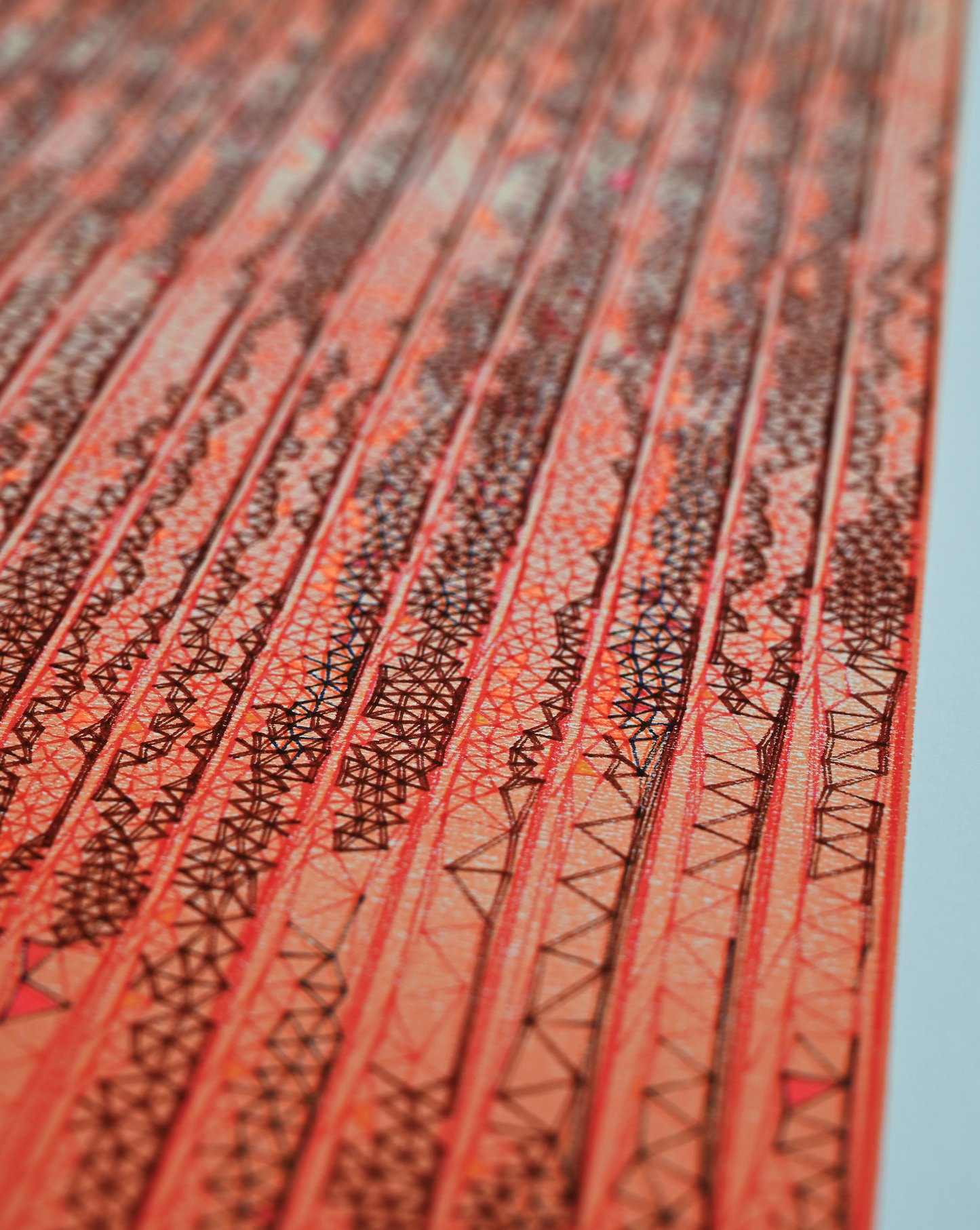 Pen plotter line drawing inspired by texture and luminous pattern – geometric generative art. Top-pen plotter art, generative art prints, algorithmic art
